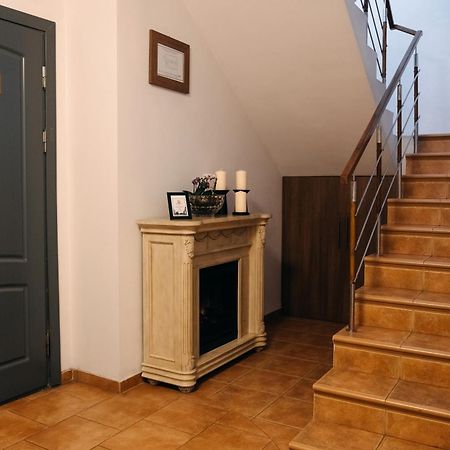 Summit Villa Chişinău Extérieur photo