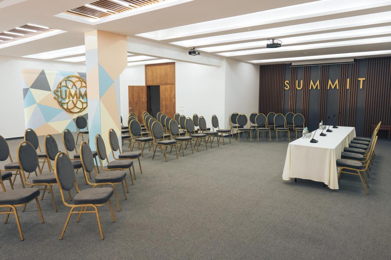Summit Villa Chişinău Extérieur photo